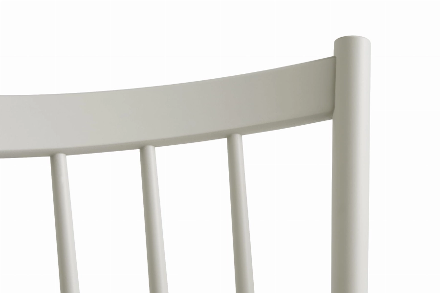 AA567-B572_J42 warm grey wb lacquered beech_detail 01.jpg