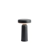22845-en-ease-portable-lamp-black-muuto-hi-res.webp