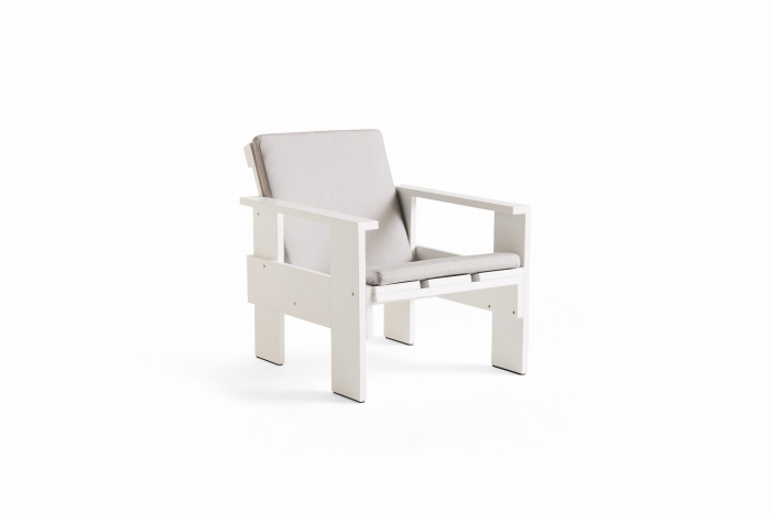 AD118-C944_Crate Lounge Chair white wb lacquer pinewood_Folding Cushion sky grey textile.jpg