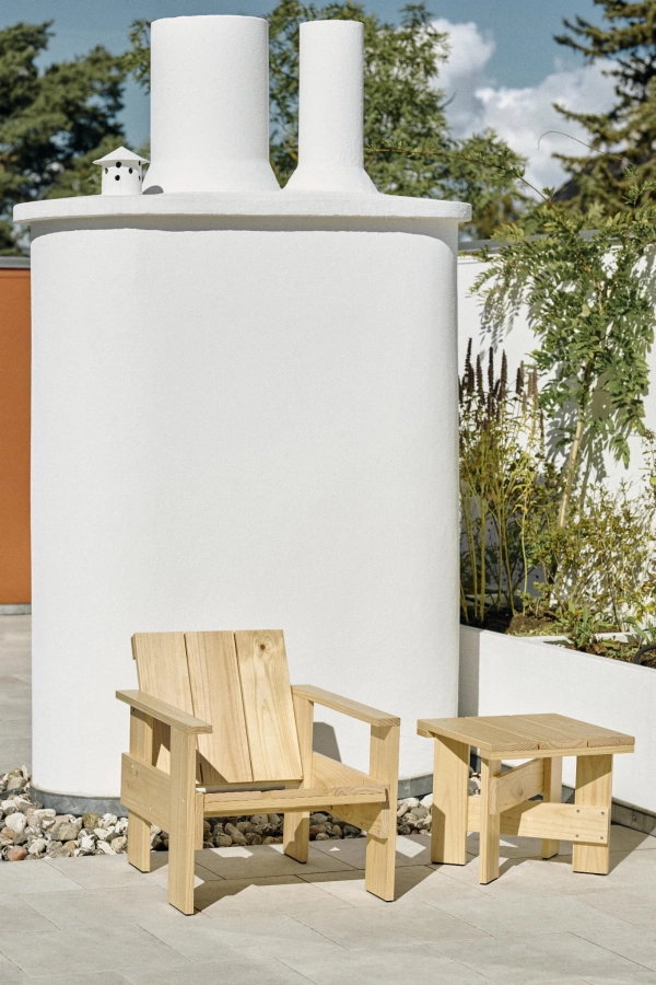 Crate Lounge Chair_Crate Low Table wb lacquered pinewood.jpg