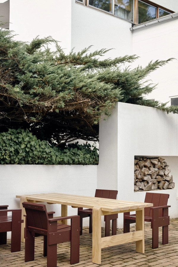Weekday Table L230 wb lacquered pinewood_Crate Dining Chair iron red wb lacquered pinewood.jpg
