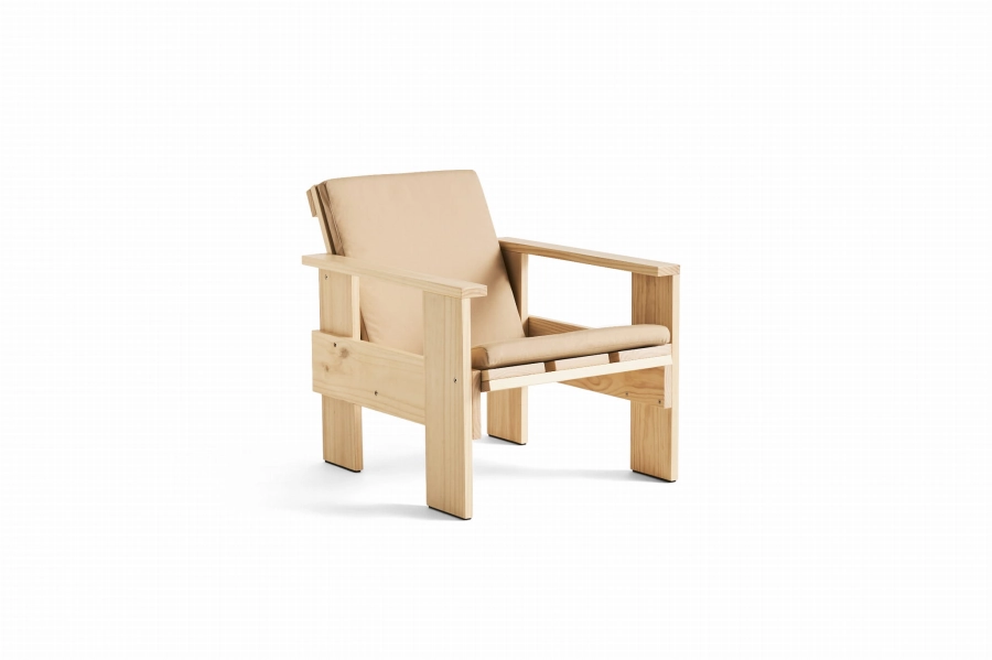 AD118-C942_Crate Lounge Chair wb lacquer pinewood_Folding Cushion beige textile.jpg