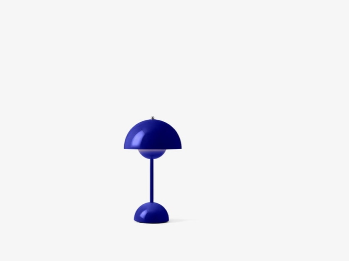 Flowerpot VP9 Cobalt Blue_on.jpg