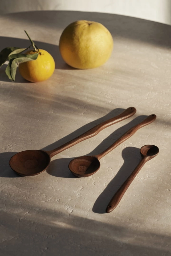 fermLIVING_SS23_MeanderSpoons_1104267465_1104267466_1104267467_image_01.jpg