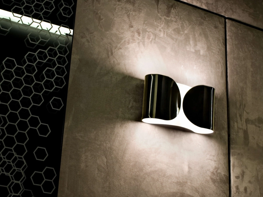 foglio-chrome-wall-ceiling-scarpa-flos-01.jpg