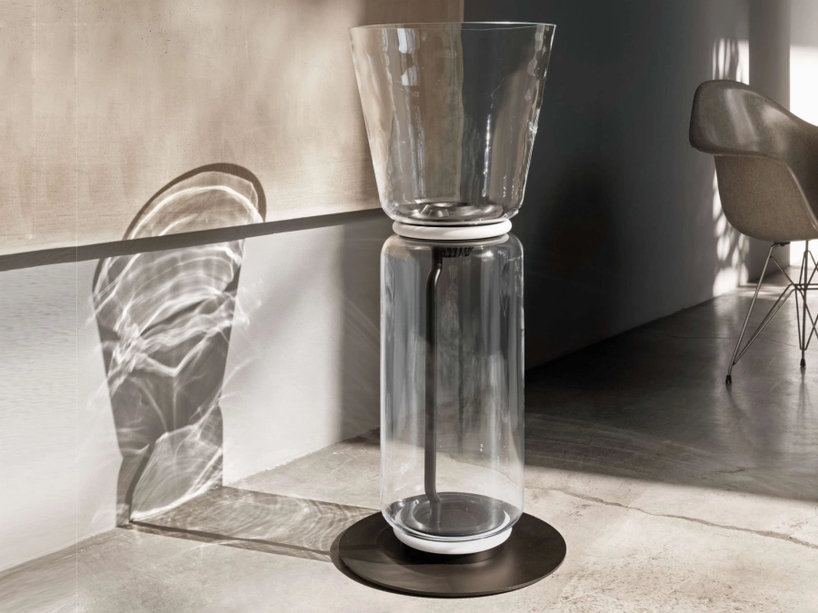 noctambule-f-1highcylinder-cone-black-floor-grcic-flos-02.jpg