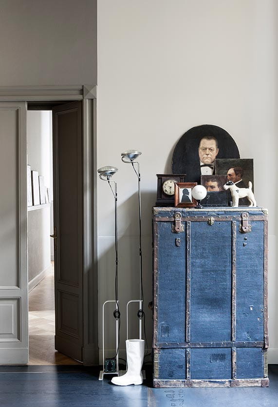 toio-floor-castiglioni-flos-F76000-02-571x835-1.jpg