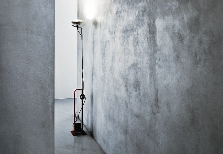 toio-floor-castiglioni-flos-F76000-03-720x498.jpg