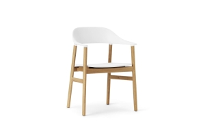NORMANN COPENHAGEN krzesło z podłokietnikami HERIT dąb naturalny / białe