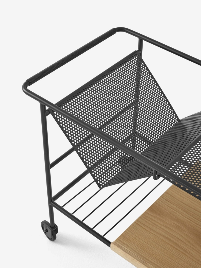 Alima NDS1 Matt Black w. Oak Tray_Detail.jpg