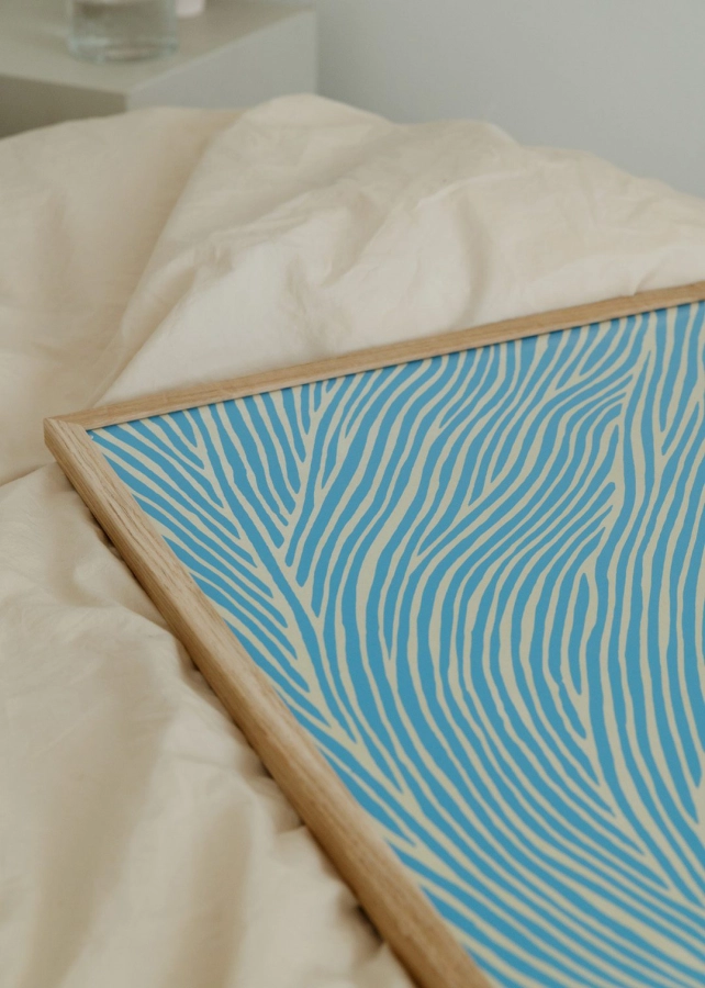 Rebecca_Hein_The_Line_Blue_Close_Up_Low_Res.jpg