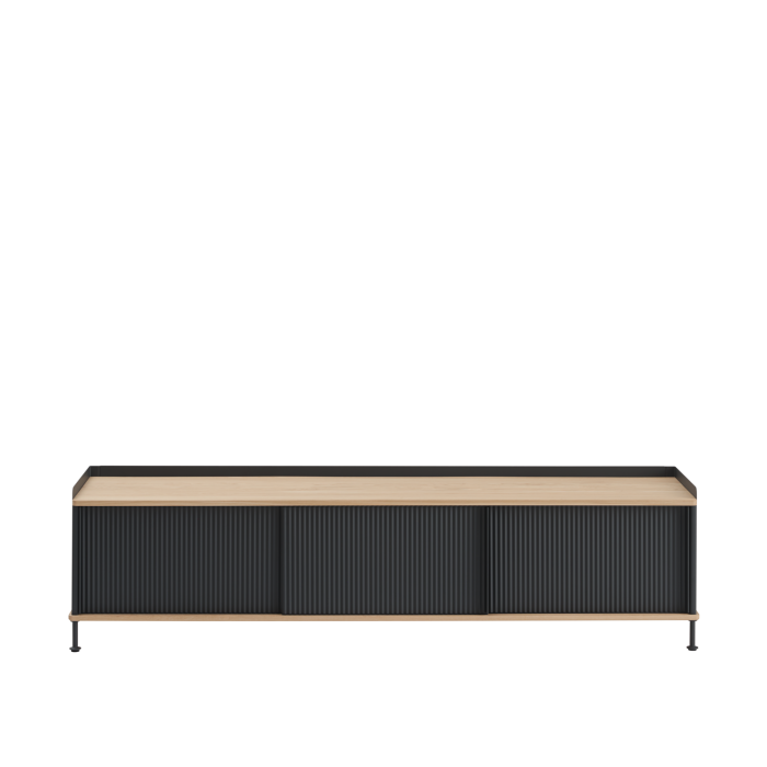 24216-en-enfold-sideboard-186x45-h48-oak-anthracite-black-front-muuto-5000x5000-hi-res.tif.png