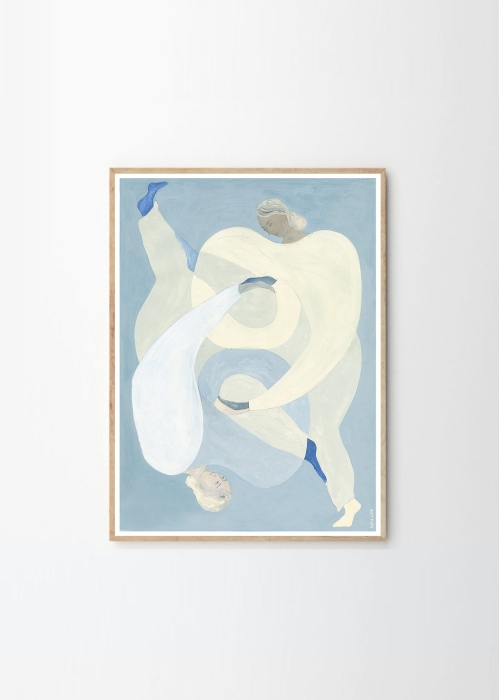 Sofia_Lind_Hold_You_Blue_Frame_Oak_Low_Res.jpg
