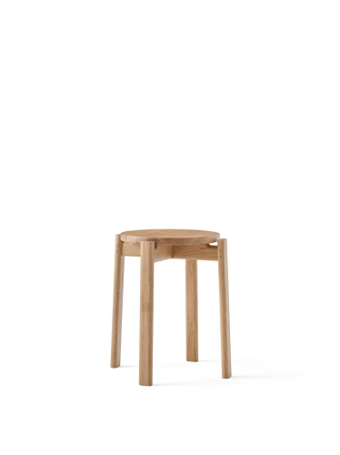 9110039_Passage_Stool_Natural_Oak_Angle.webp
