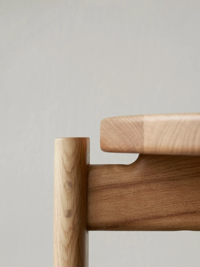 MENU_Passage_Stool_14.webp