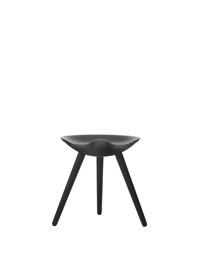 BL41011_byLassen_ML42_Stool_Blackstainedbeech_300.webp
