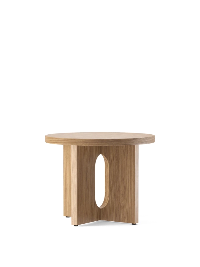 Androgyne_Side_Table_O50_Natural_Oak_Natural_Oak_Angle.webp