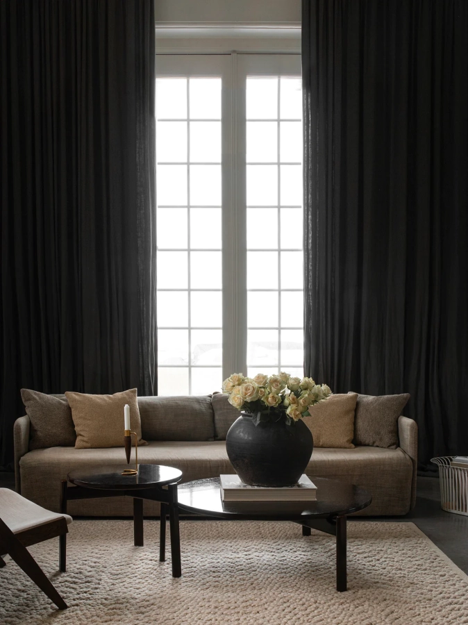 MENU_Offset_Sofa_Passage_Lounge_Table_Gravel_Rug_Umanoff_Candle_Holder_Ribbon_Basket.webp