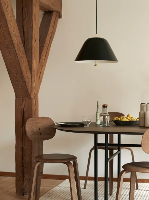 MENU_Snaregade_Dining_Table_Afteroom_Plywood_Levitate_Water_Bottle.webp