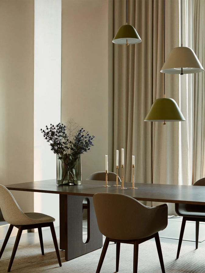 MENU_Androgyne_Dining_Table_Rect_Duca_Candle_Holder_Harbour_Dining_Harbour_Side_Aer_Vase_Levitate.webp