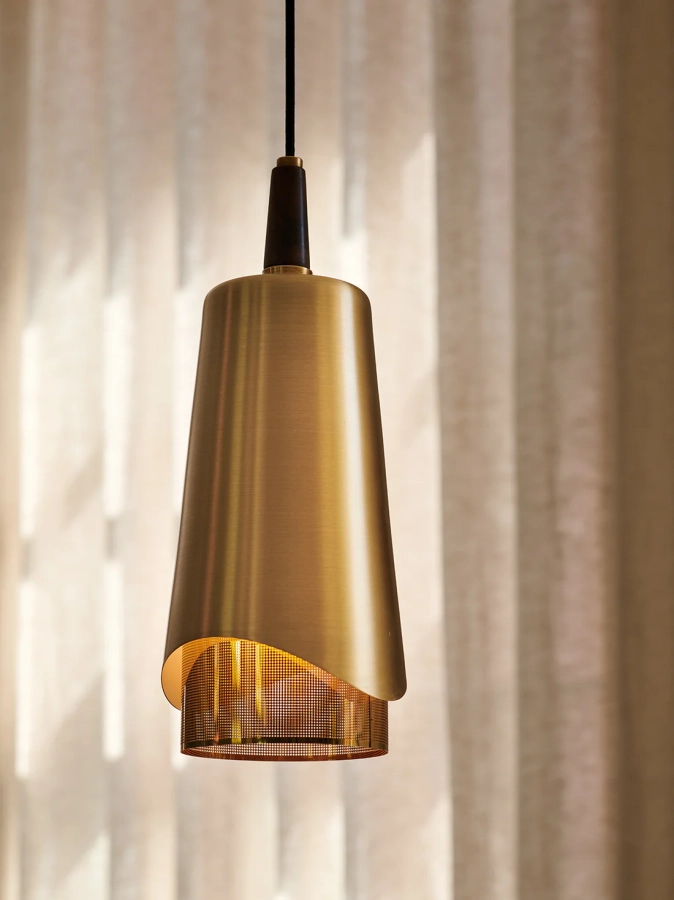 MENU_Umanoff_Pendant.webp