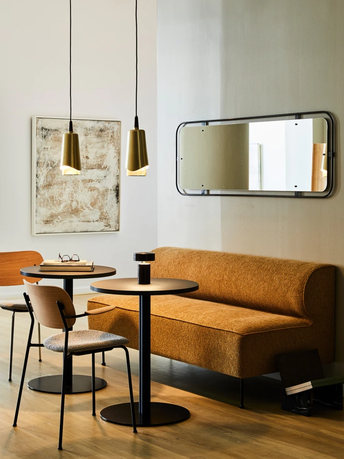 MENU_Eavedining_nimbus_CoChair_ColumnTableLamp_972f60cd-f0a8-4a8f-8cd9-669dca3ba575.webp