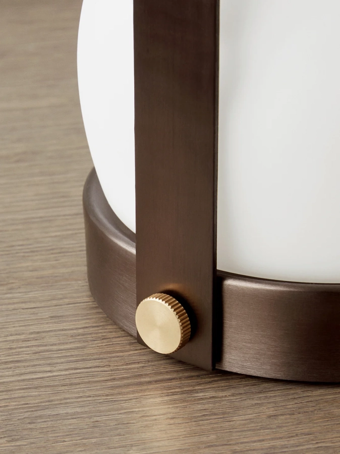 MENU_Carrie_Table_Lamp_Leather_7_74bfab08-86be-45c2-8f0a-8caad26ba45a.webp