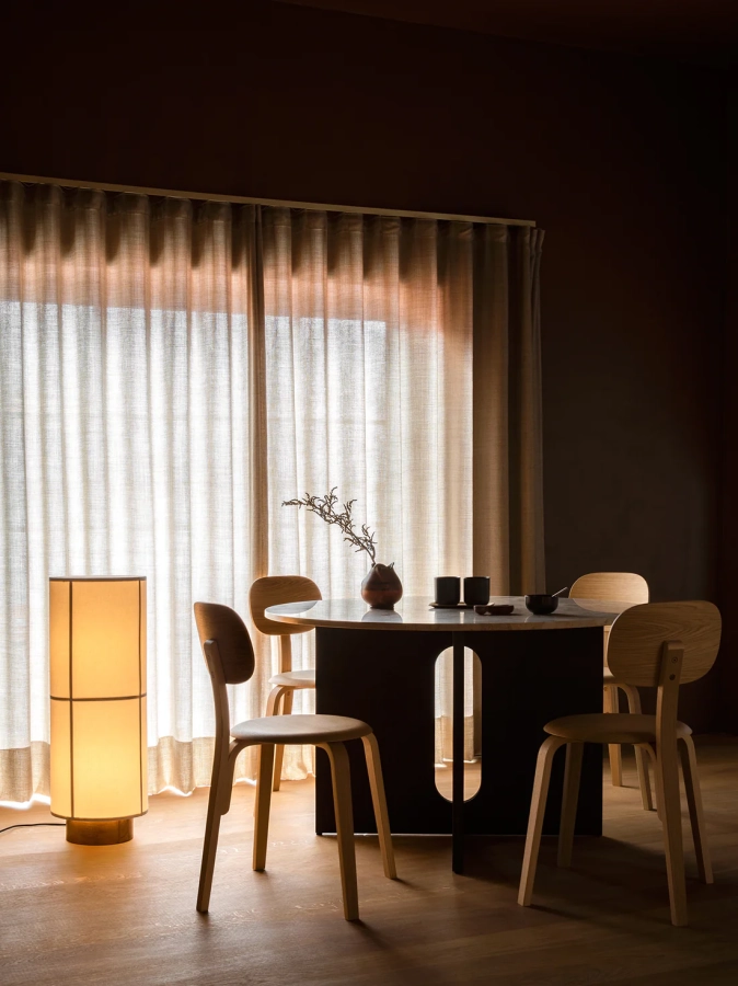 MENU_AfteroomPlywood_AndrogyneDiningTable_Hashira_4387f316-7b30-4ba1-9ef0-bde67d425faf.webp