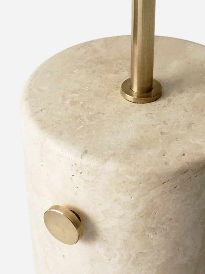 1840619_JWDA_Floor_Lamp_Travertine_Brushed_Brass_close_up.webp