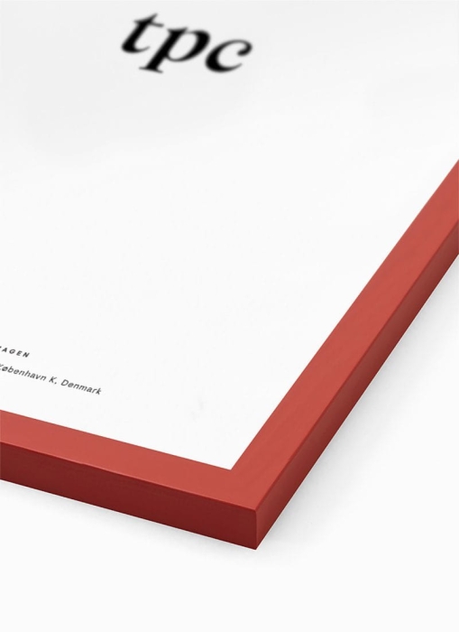 Frame_Close_Up_Red_Wood.jpg
