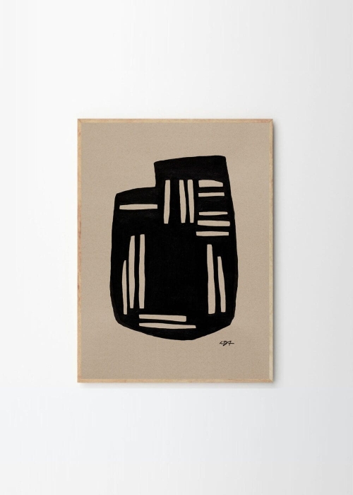 Leise_Dich_Abrahamsen_Vases_Frame_Oak_Low_Res-1000x1400.jpg