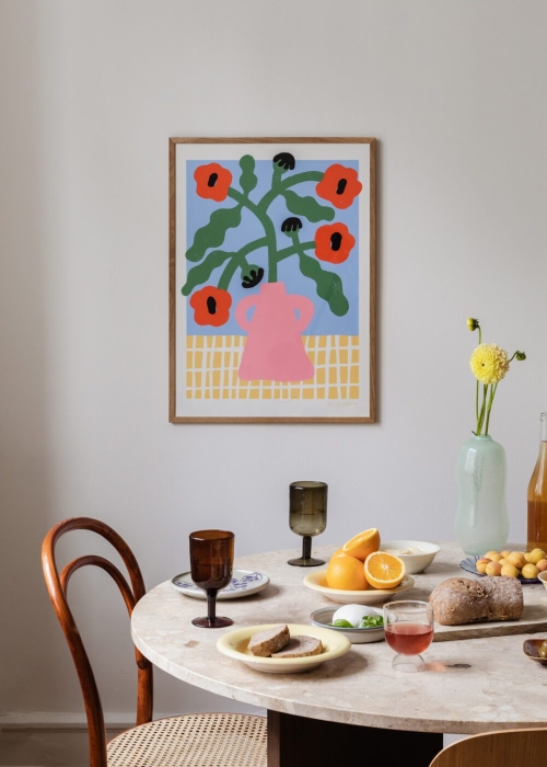 Madelen_Mollard_Red_Poppies_In_Pink_Vase_Lifestyle2_Low_Res-1000x1400.jpg