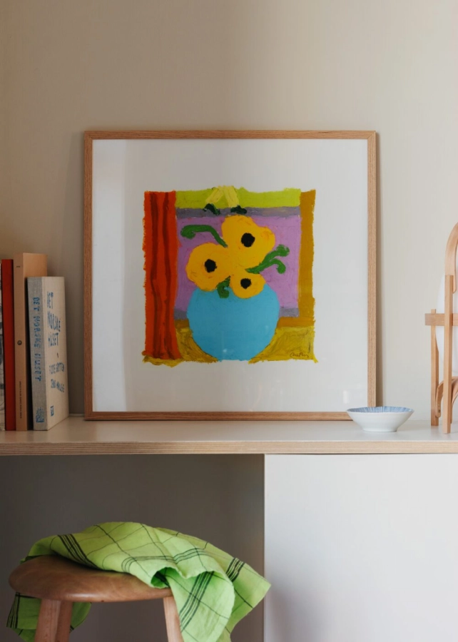 Nina_Flagstad_Kvorning_Vase_in_the_Window_Lifestyle_Low_Res-1000x1400.jpg