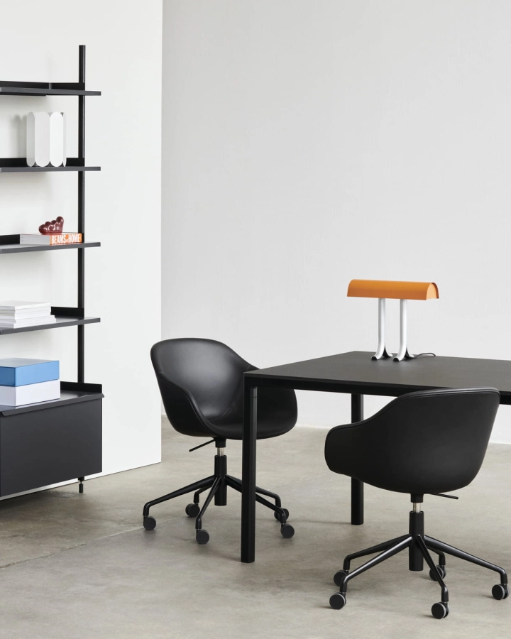 AAC 253 Sense Leather black_black base_T12 Table black_Anagram Table Lamp charred orange.jpg