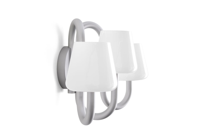 AC184-B508_Apollo Wall Sconce 3 arm_detail 02.jpg