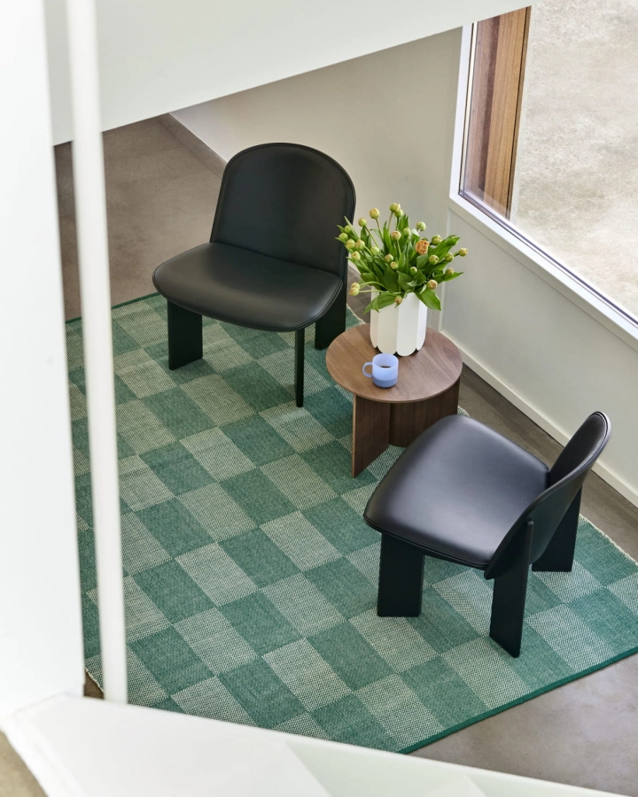Small Check Rug 140x200 green_Chisel Lounge Chair front uph Sense black black wb lacquered oak.jpg