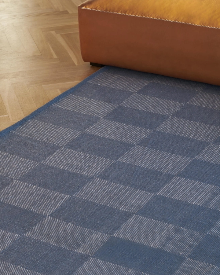 Check Rug light blue S check.jpg