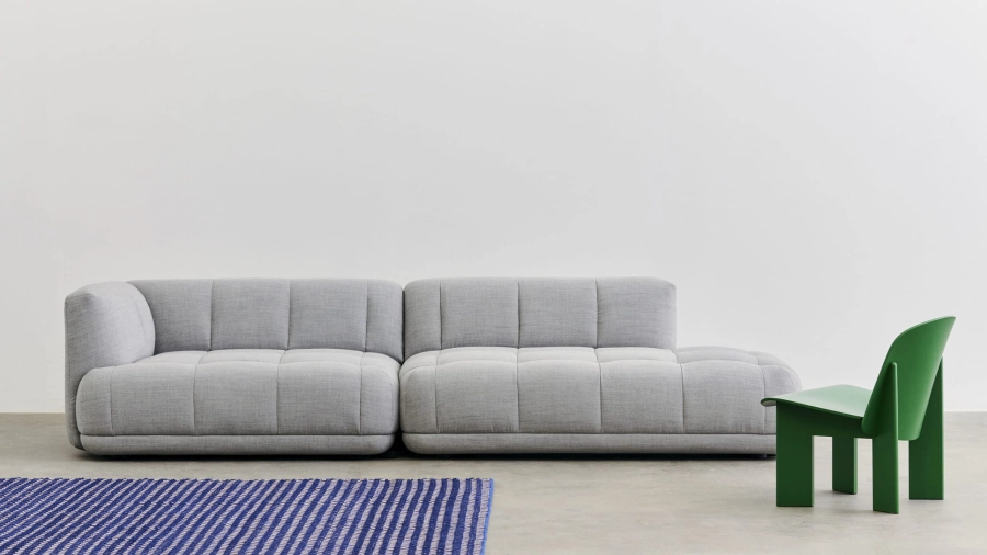 Moire Kelim 140x200 blue_Quilton comb 10 left Remix 123_Chisel Lounge Chair lush green wb lacquered beech.jpg