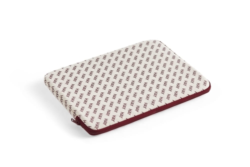AD568-A872_HAY Logo Laptop Cover burgundy 01.jpg