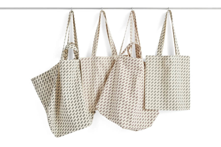 HAY Logo Tote Bag family_Hay Logo Weekend Bag family.jpg