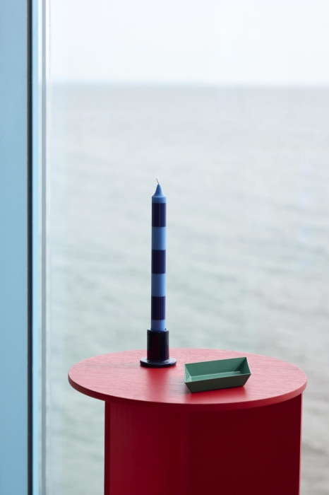Stripe Candle bordeaux and dark blue_Kaleido XS evergreen_Slit Table Wood Round High candy red wb lacquered oak.jpg