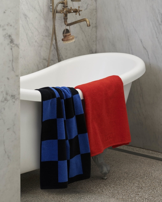 Check Bath Towel cobalt blue_Mono Bath Towel poppy red.jpg