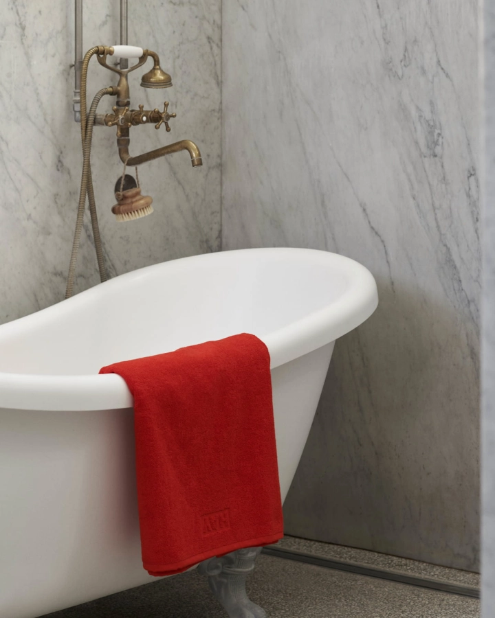 Mono Bath Sheet poppy red.jpg