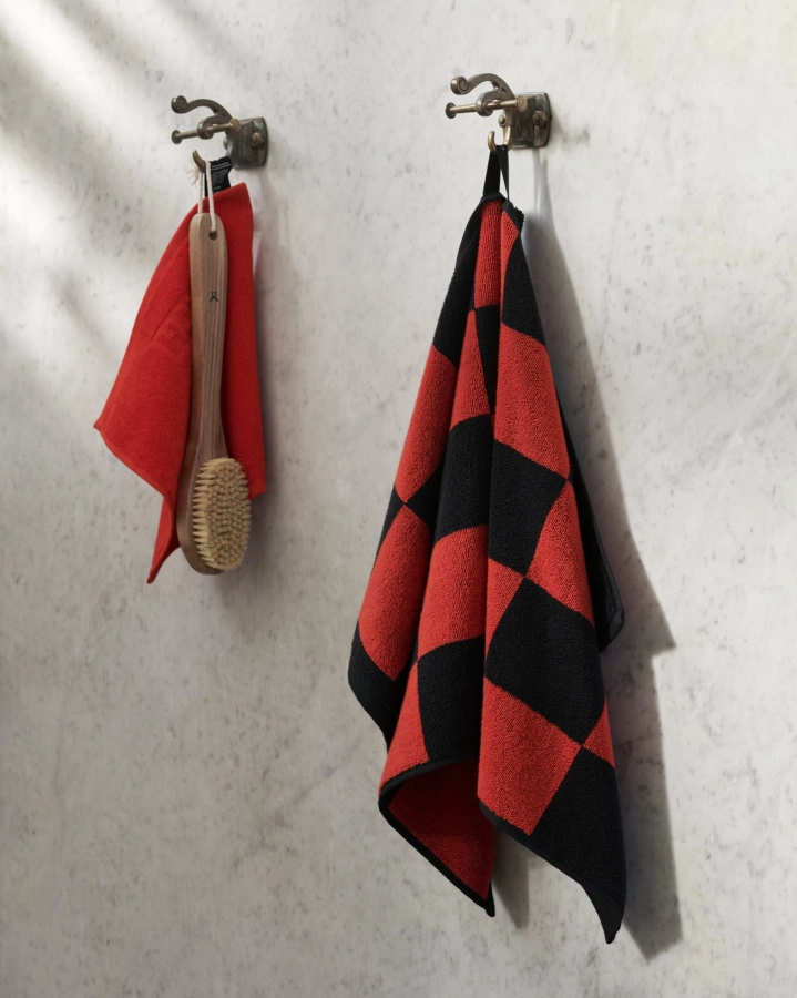 Mono Wash Cloth poppy red_Check Hand Towel poppy red.jpg