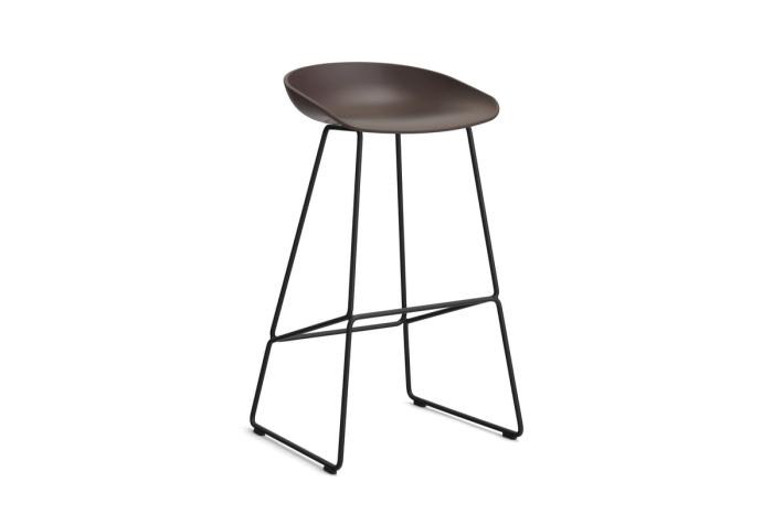 AA076-D132-AA51_AAS 38 H75 raisin 2.0 shell_black powder coated steel base.jpg