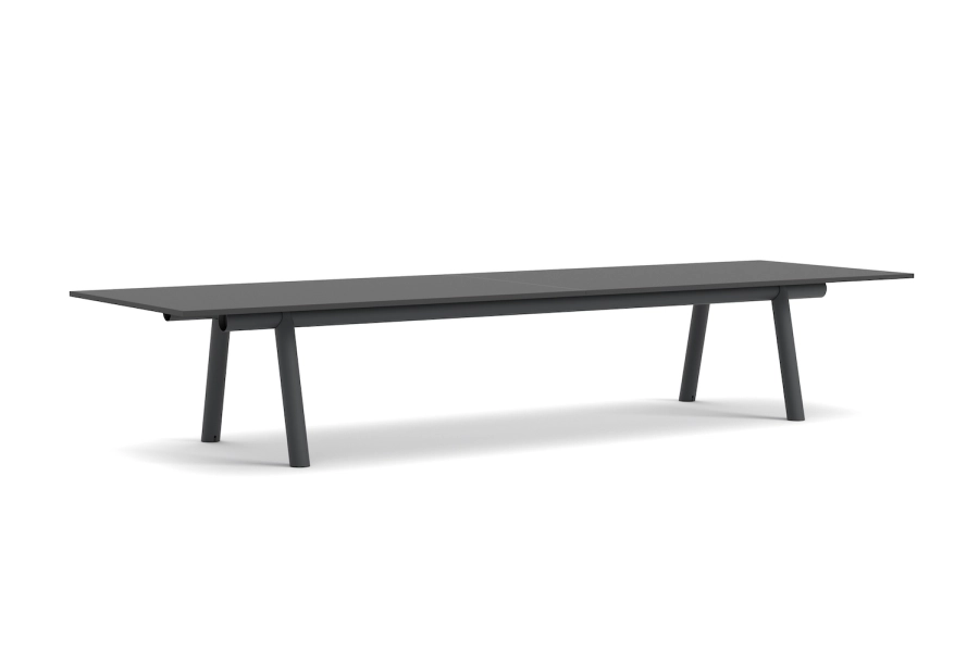 AE106-D404-AH25_Boa Table L420xW128xH75 black wb lacquered oak tabletop_charcoal powder coated alu frame.png