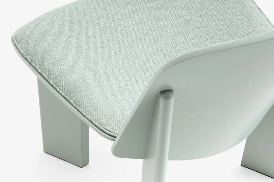 AD583-A098-AG89-01BF_Chisel Lounge Chair_front uph Metaphor 023_eucalyptus wb lacquered beech.jpg_detail_04.jpg
