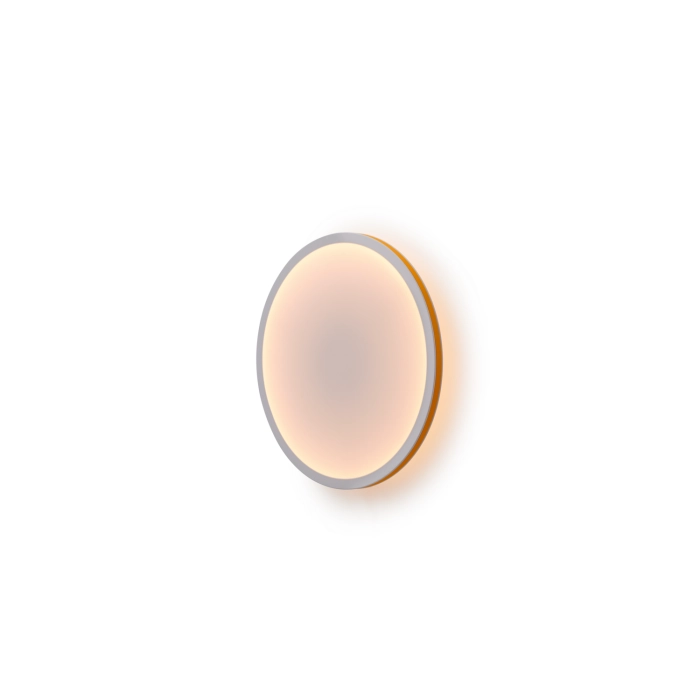 26246-en-calm-wall-lamp-50-orange-angle-muuto-5000x5000-hi-res.webp