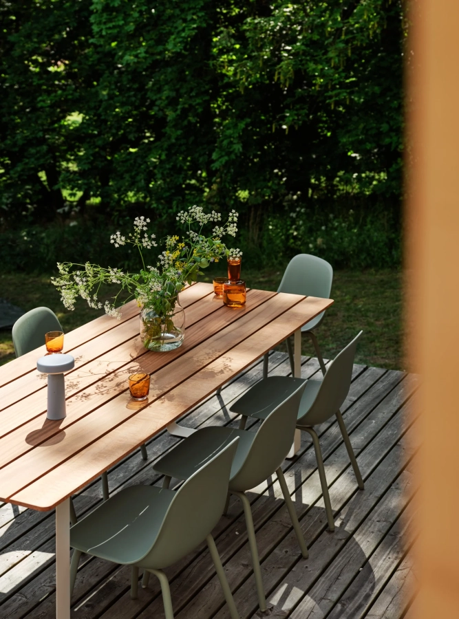 26084-en-ease-light-blue-silent-20-raise-70-70-outdoor-table-sapele-mahogany-grey-fiber-outdoor-dusty-green-muuto-org.webp