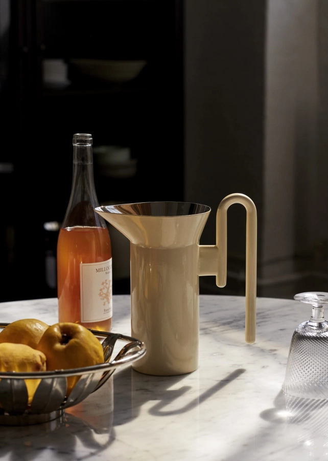 ATD_Retail_2023_Momento Jug JH38_Collect Wine glass SC79.jpg